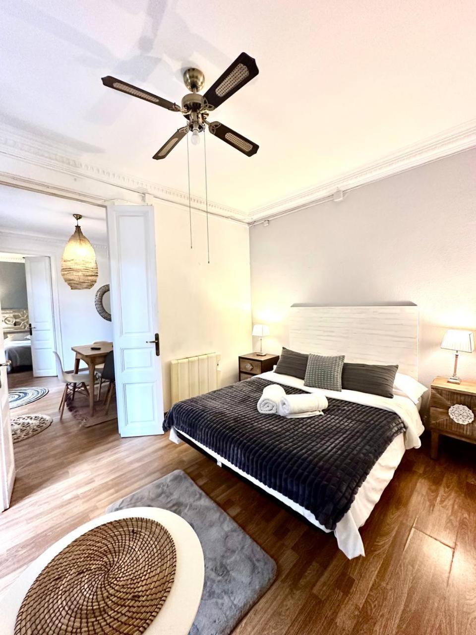 Big And Bright Apartment Bcn Barcelona Exterior foto